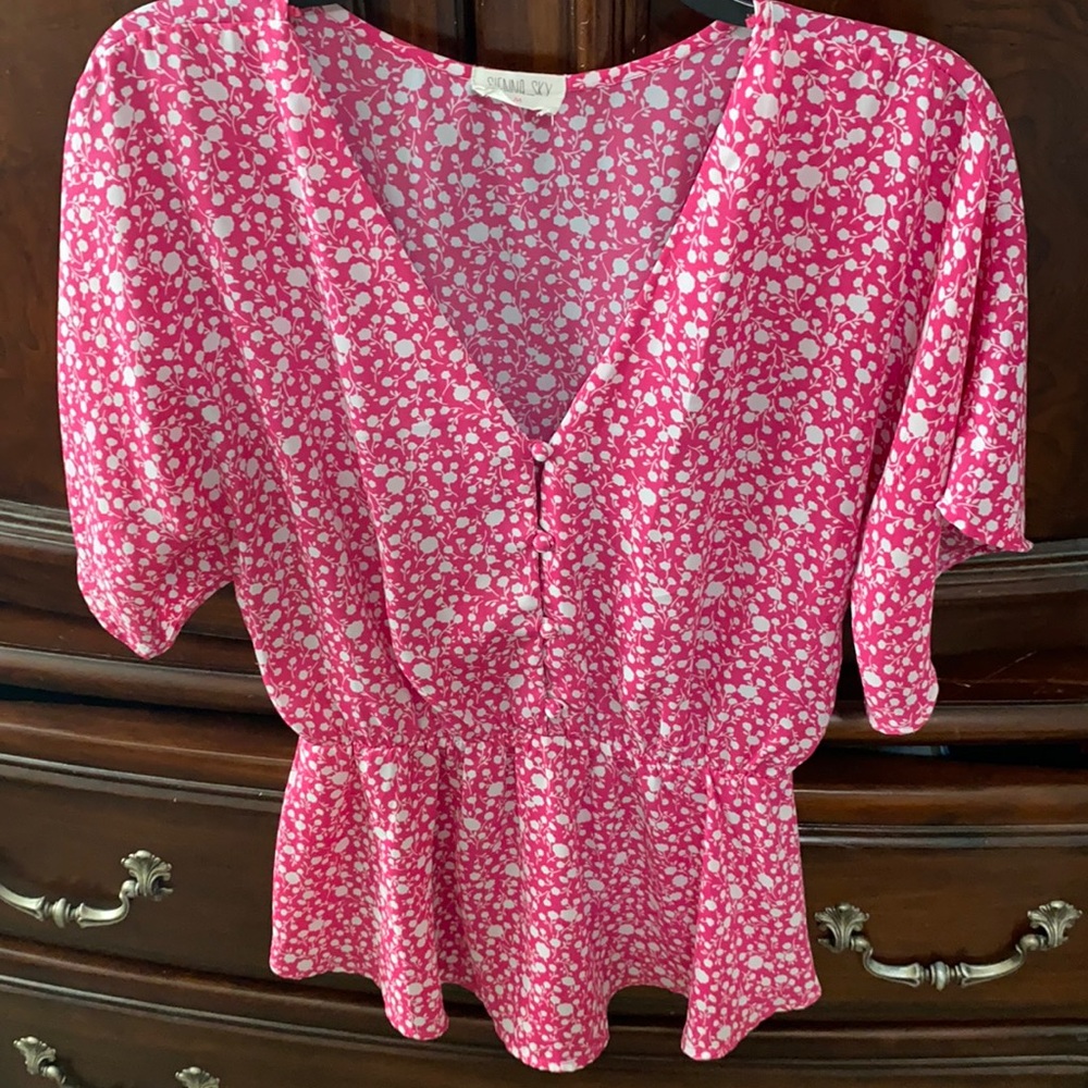 Women’s shirt